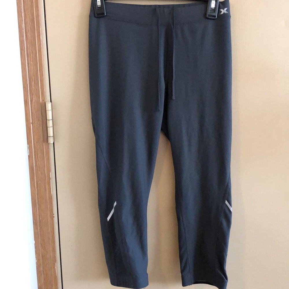 Dark grey leggings
